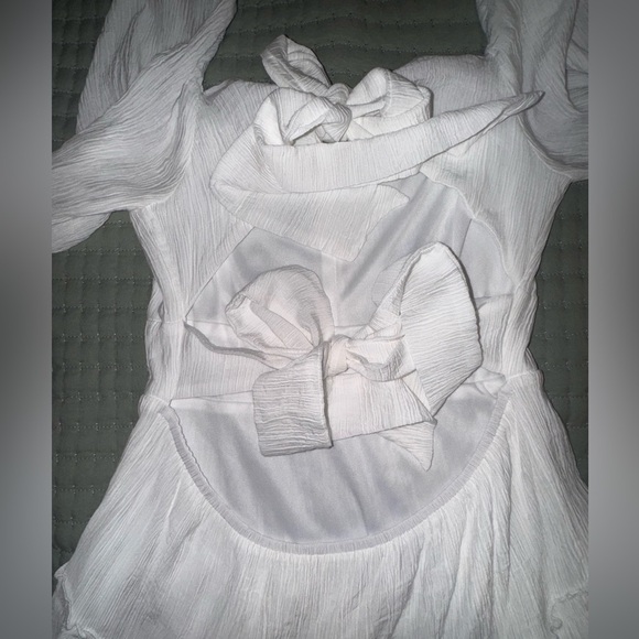 Alter’d State White Long Sleeve bow tie back Tiered Mini Dress Size Large EUC - Picture 11 of 11